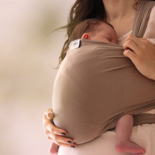 9 ajándéktipp babalátogatáshoz – kedves és praktikus ötletek friss szülők támogatására