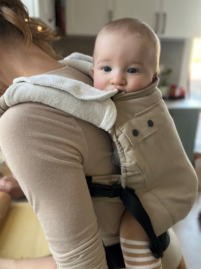 Liliputi Love Csatos Hordozó - Makadámia